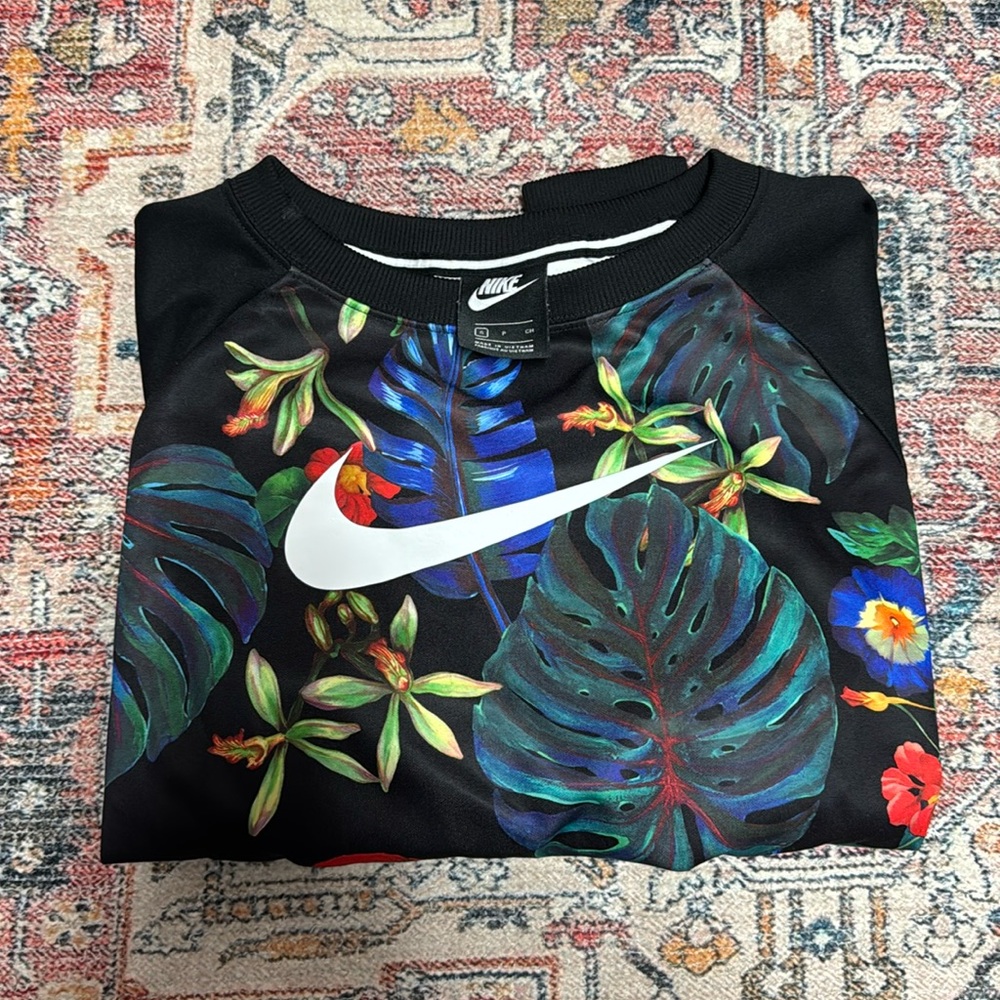 Nike cropped sweatshirt